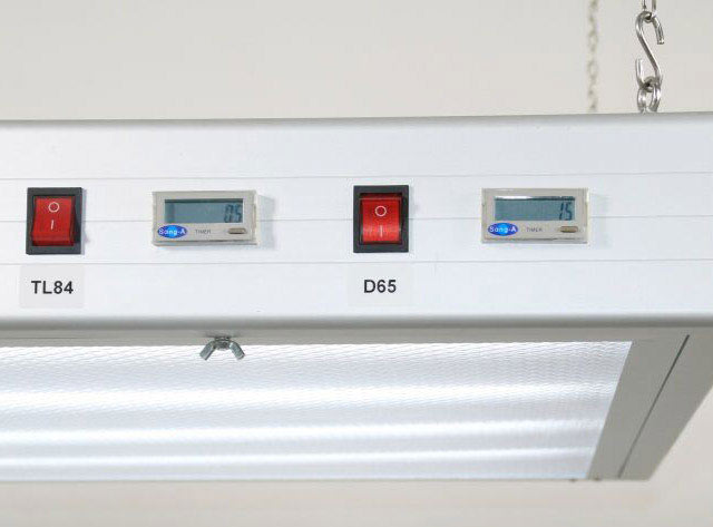 標(biāo)準(zhǔn)D65光源是冷光源嗎？有什么作用？