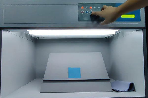 標(biāo)準(zhǔn)光源光通量的定標(biāo)原理及準(zhǔn)確性影響因素